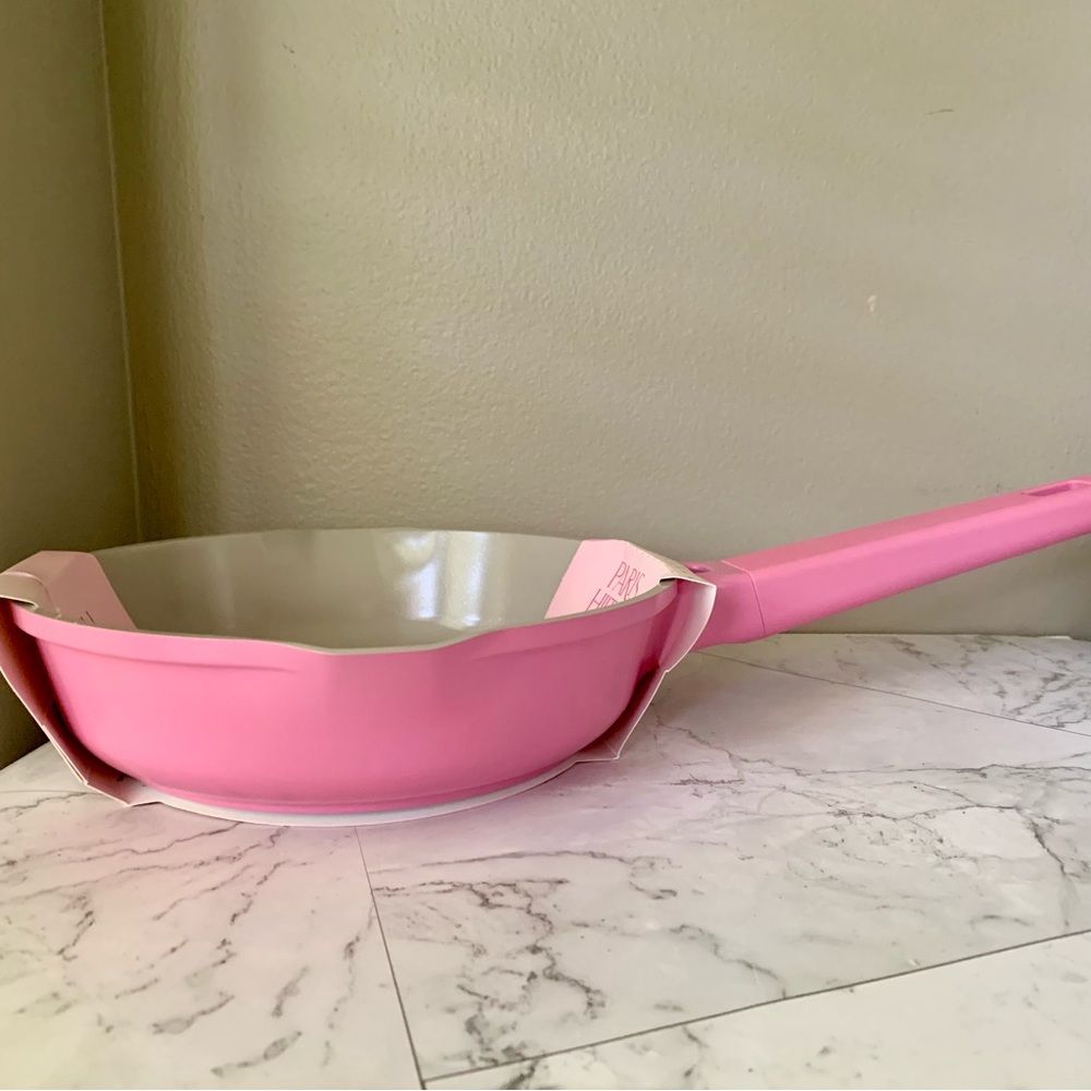 Paris Hilton Cast Aluminum Ceramic Nonstick Fry Pan 8 Inch - Picture 2 of 3